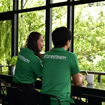 Forrest Bangkok Hotel エクステリア 写真